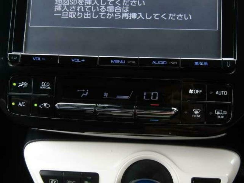 PRIUS-16