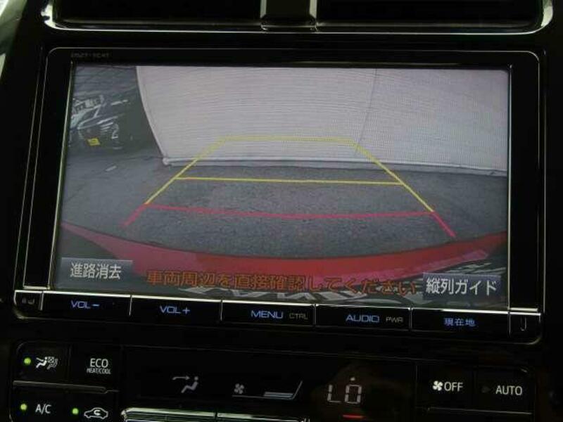 PRIUS-11