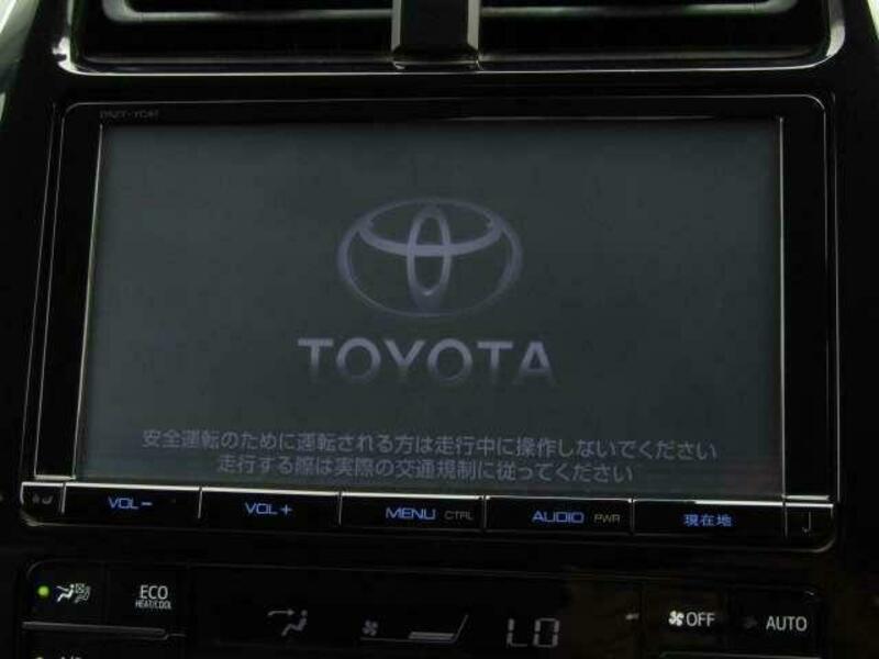 PRIUS-12