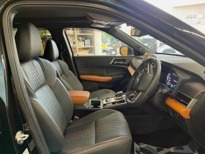 OUTLANDER PHEV