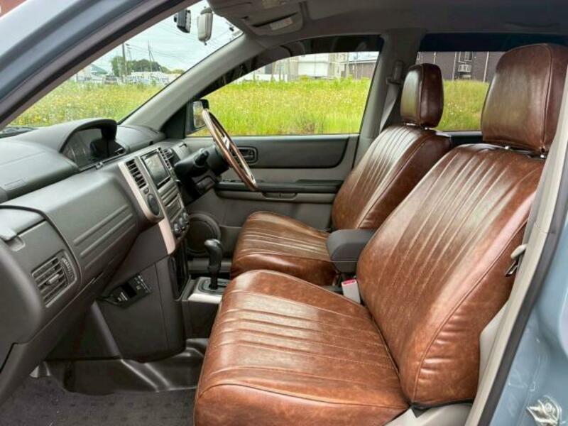 X-TRAIL