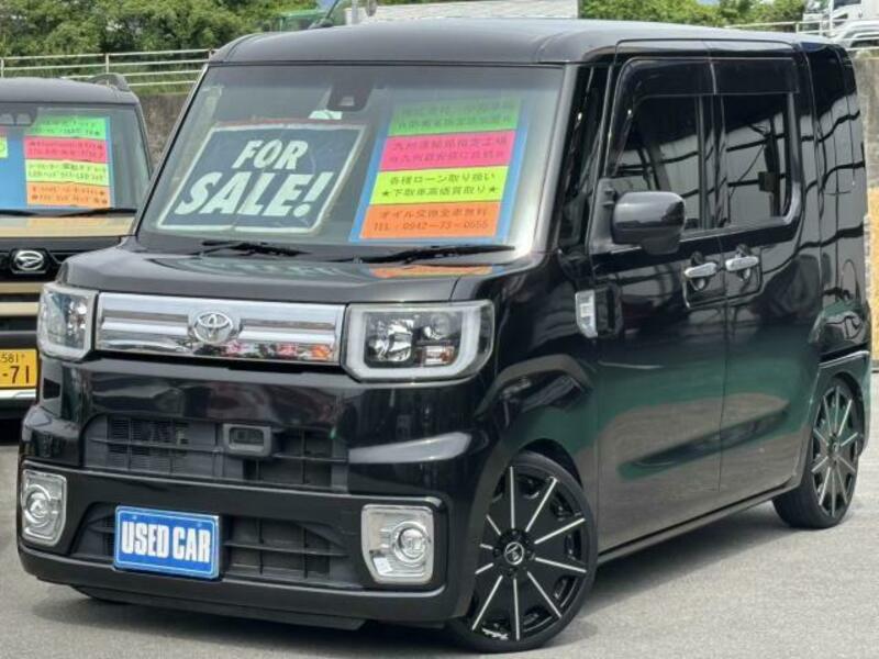TOYOTA　PIXIS MEGA