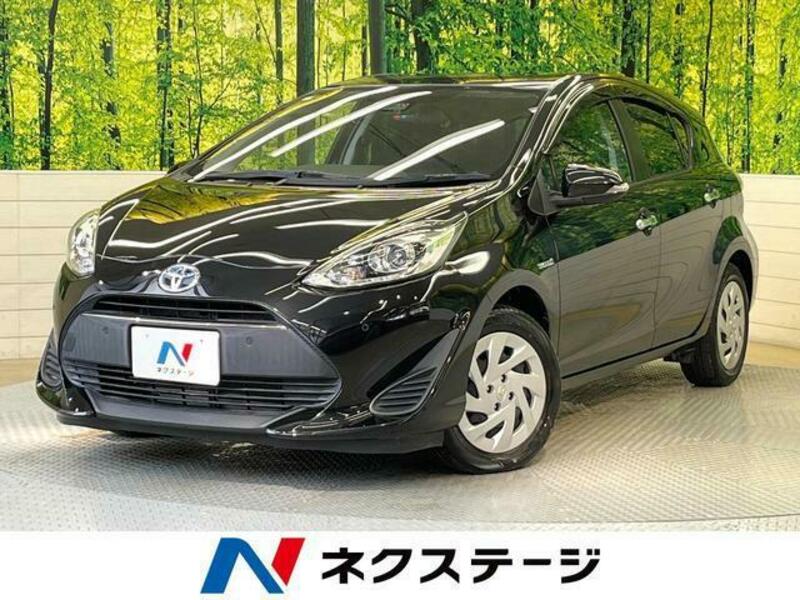 TOYOTA　AQUA