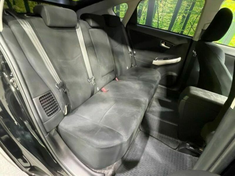 PRIUS-8