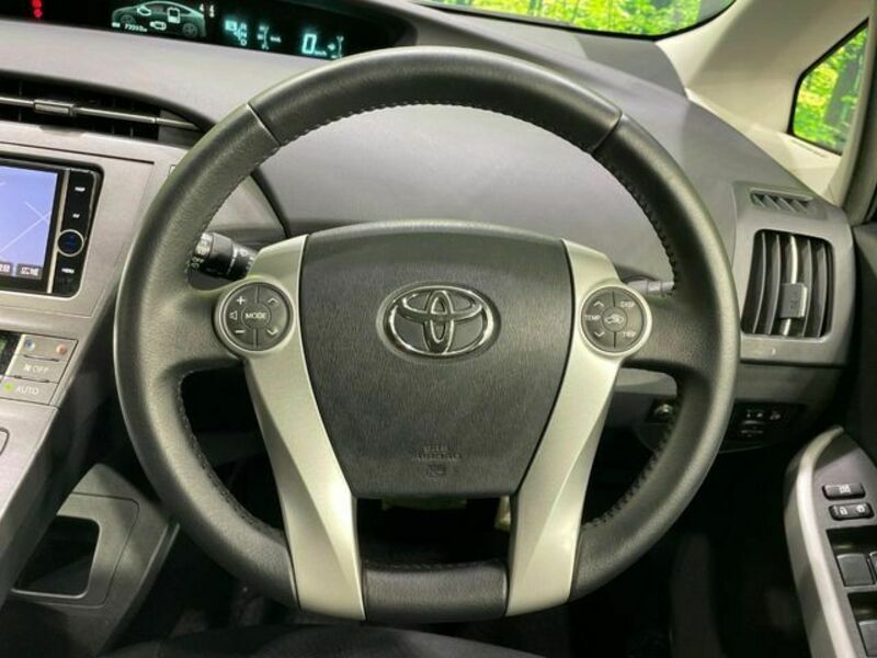 PRIUS-10