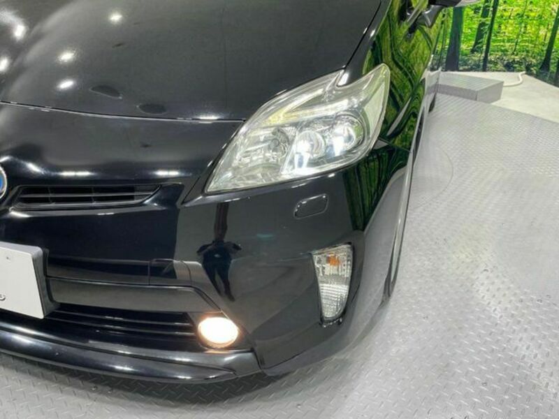 PRIUS-11