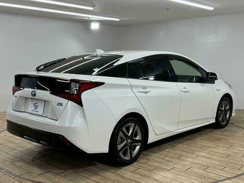PRIUS-15