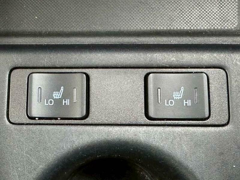 PRIUS-8