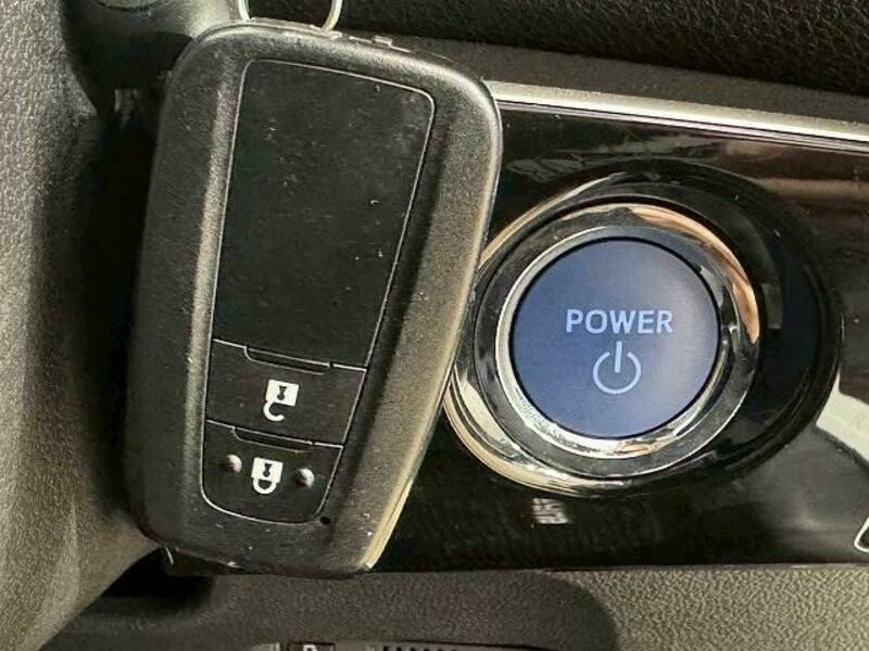 PRIUS-11