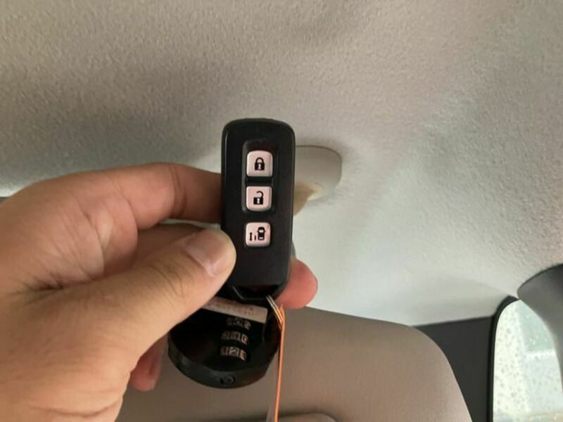 N BOX-8