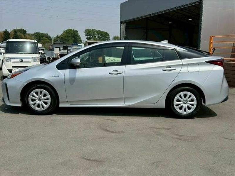 PRIUS-10