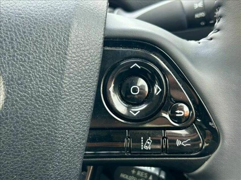 PRIUS-23