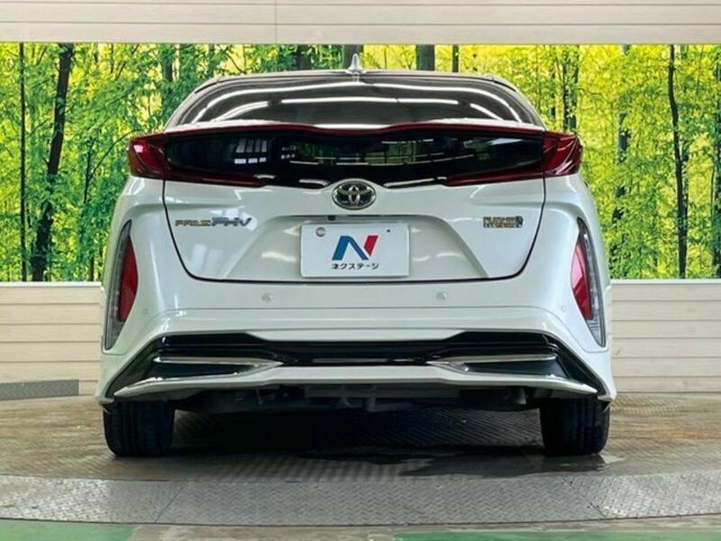 PRIUS PHV