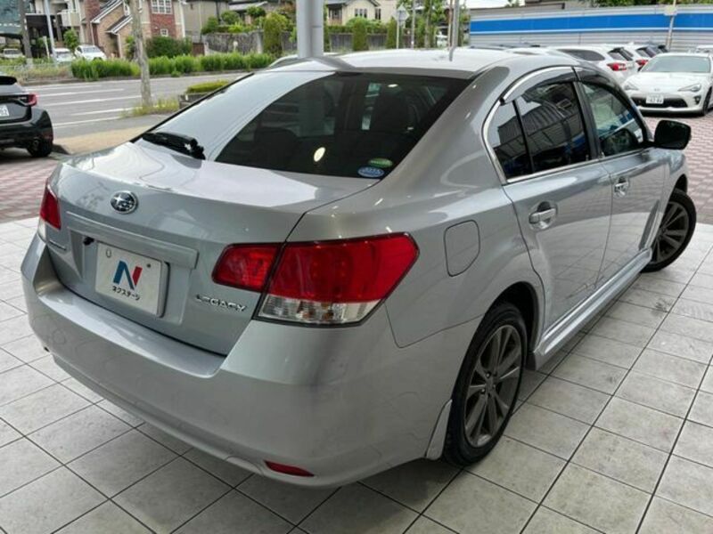 LEGACY B4