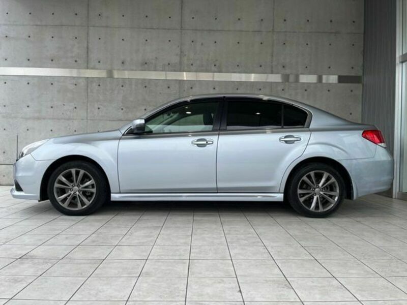 LEGACY B4