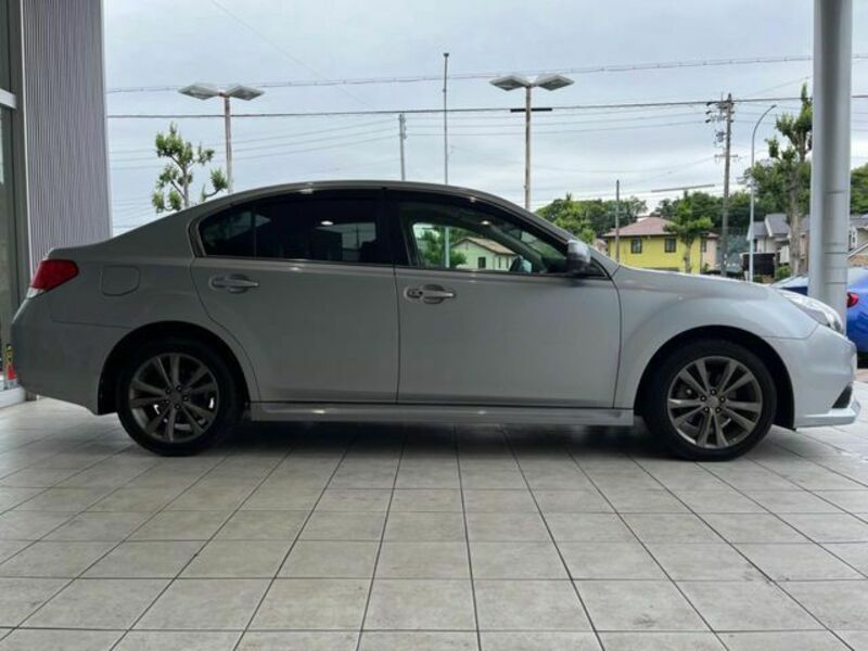 LEGACY B4
