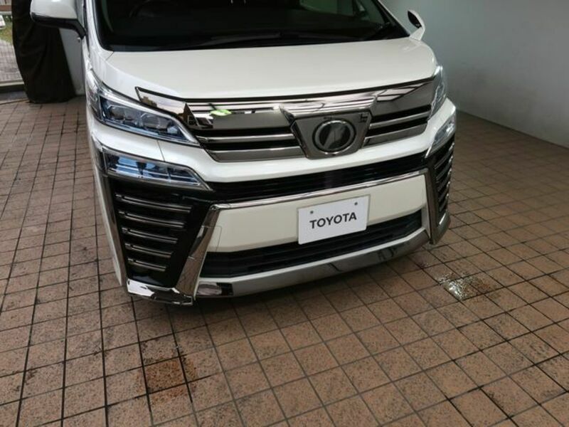 VELLFIRE-9