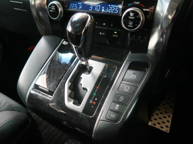 VELLFIRE-20