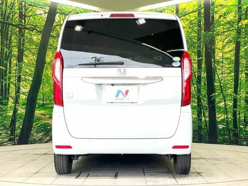 N BOX