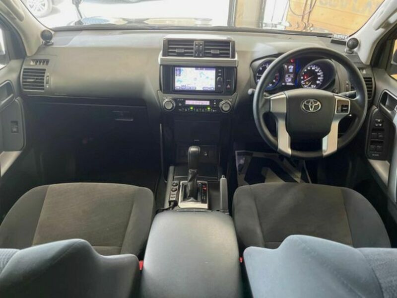 LAND CRUISER PRADO-1