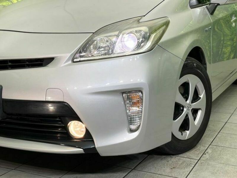 PRIUS-12
