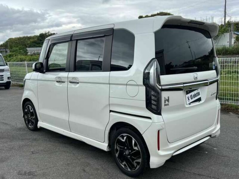 N BOX CUSTOM-9