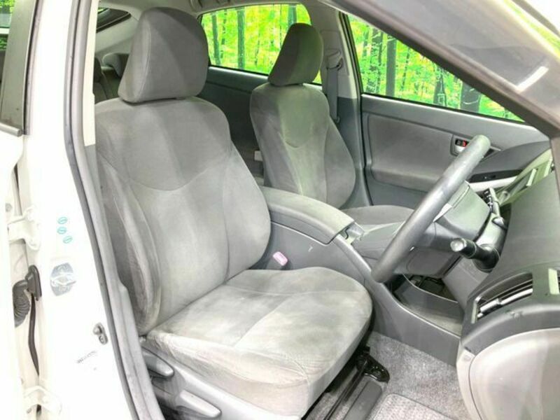 PRIUS-7