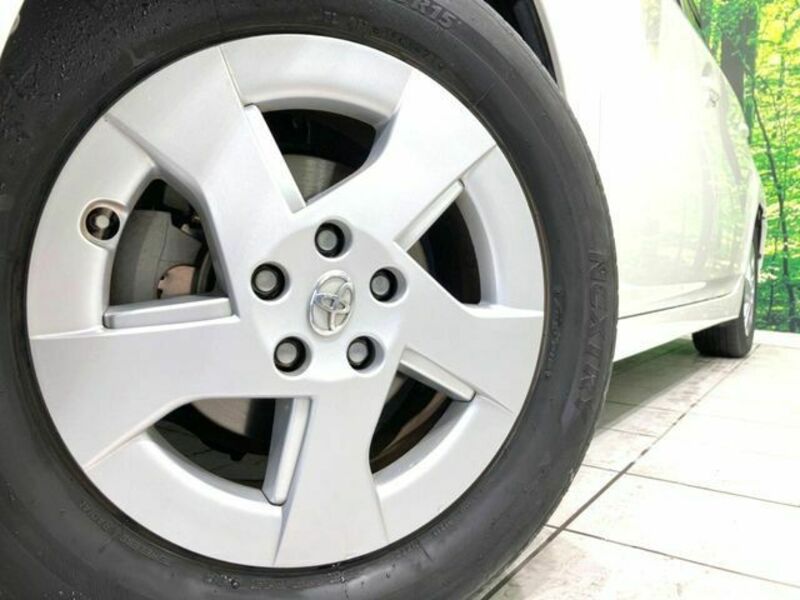 PRIUS-12