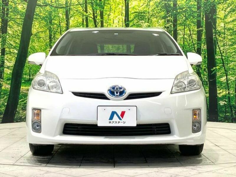 PRIUS-13