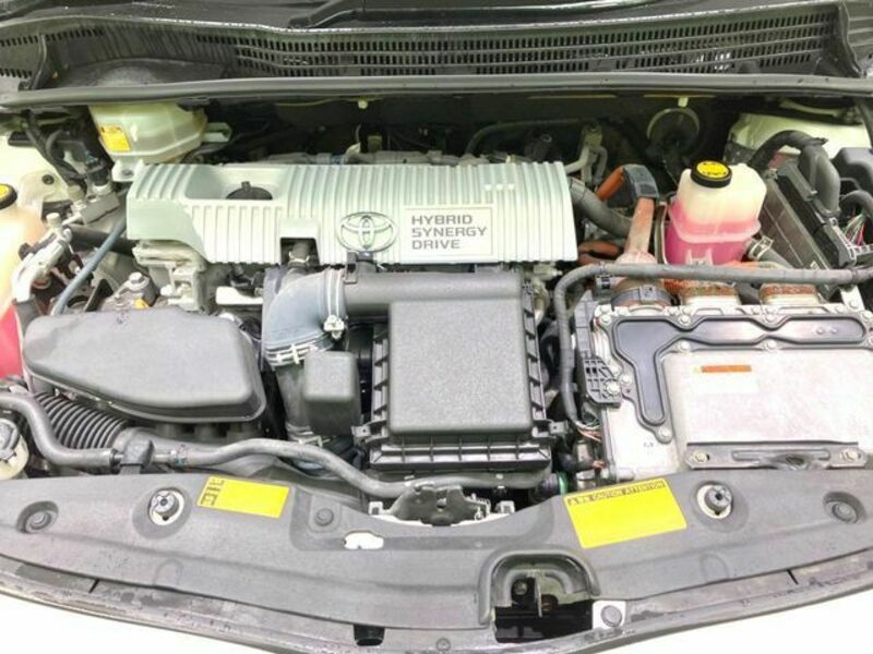 PRIUS-17