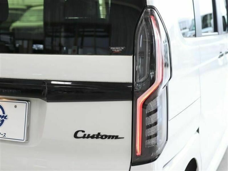 N BOX CUSTOM