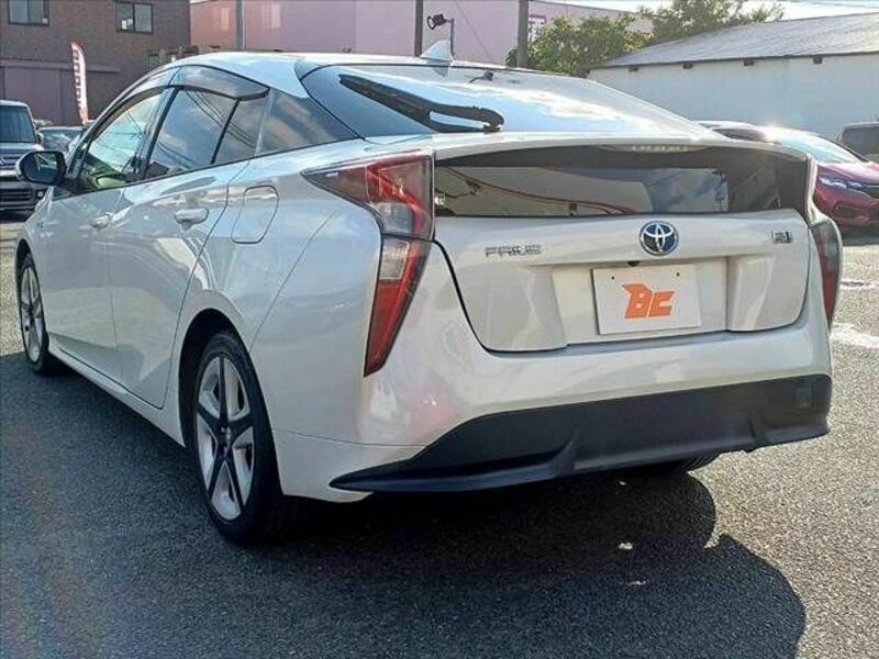 PRIUS-14