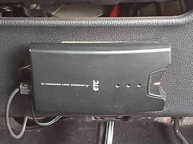 PRIUS-23