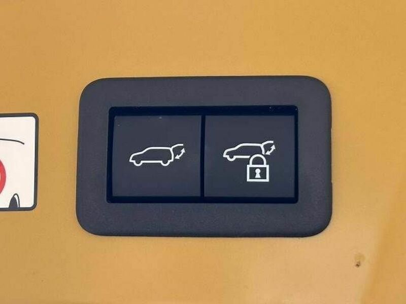 PRIUS-11