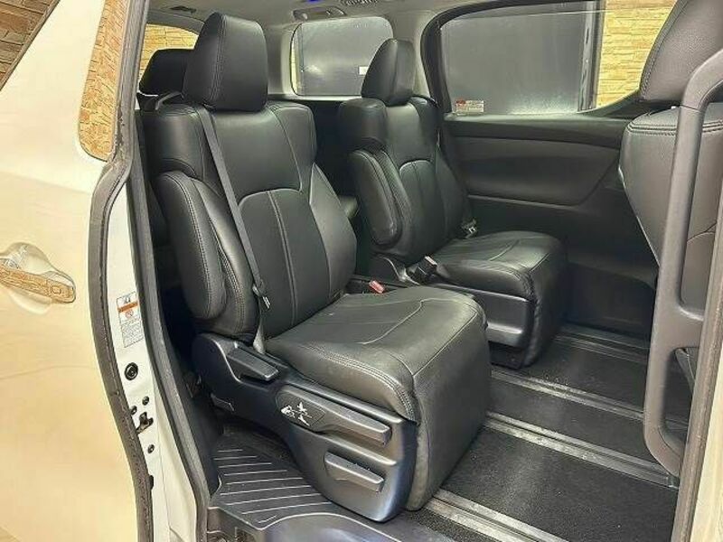 VELLFIRE-5