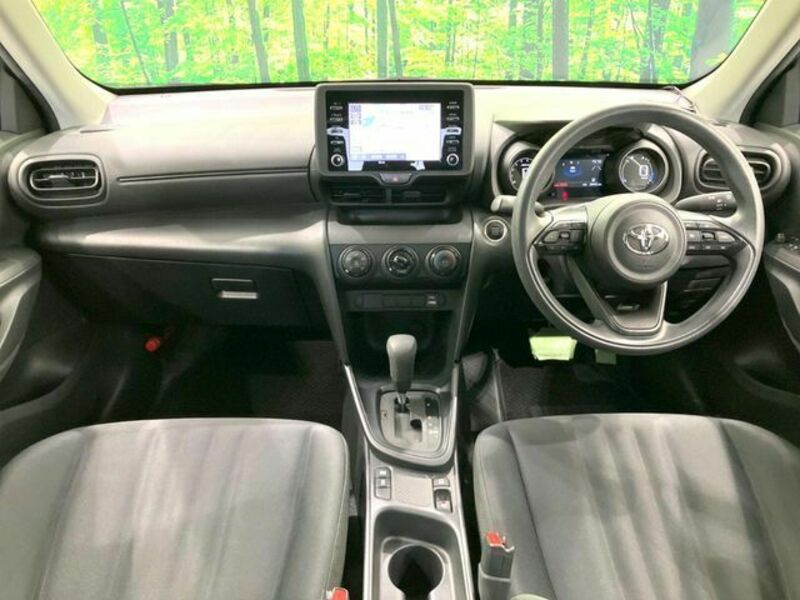 YARIS CROSS