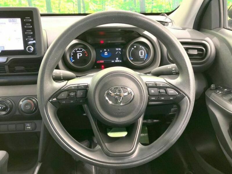 YARIS CROSS