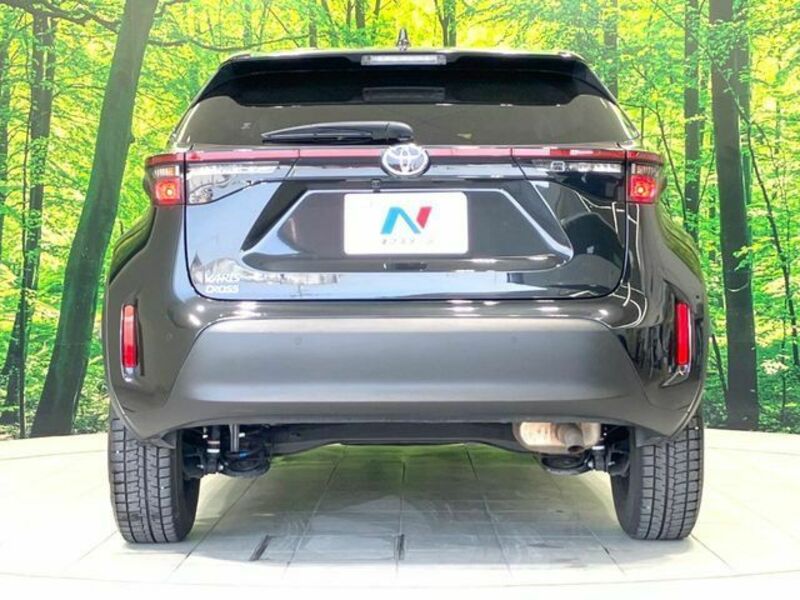 YARIS CROSS