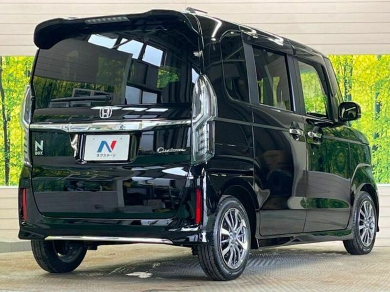 N BOX CUSTOM