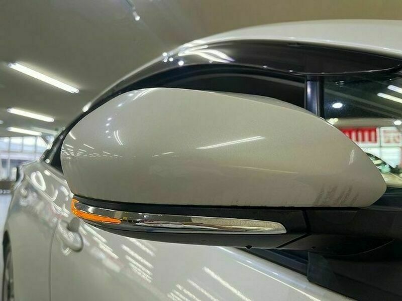 PRIUS-24