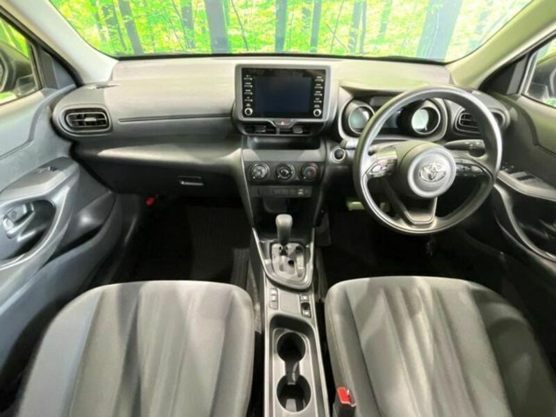 YARIS CROSS