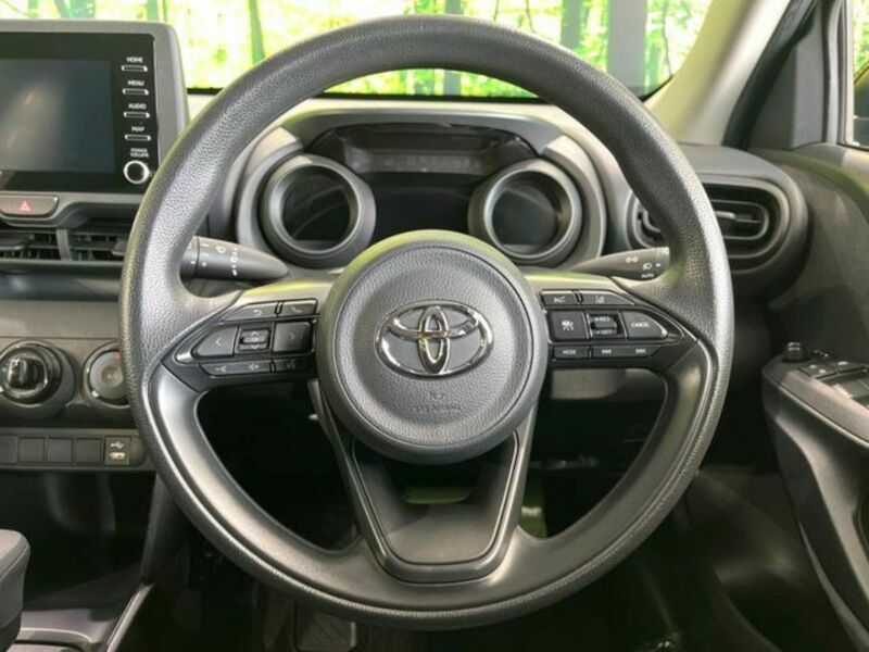 YARIS CROSS