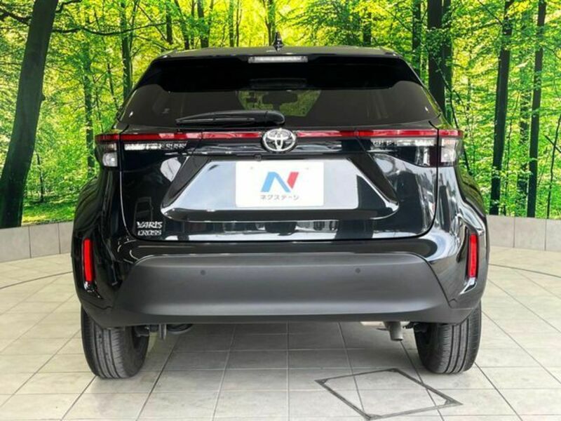 YARIS CROSS