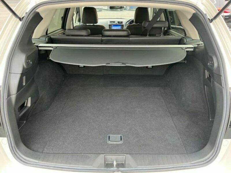 LEGACY OUTBACK-10