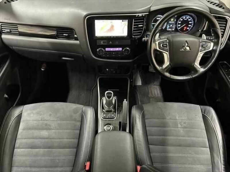 OUTLANDER PHEV