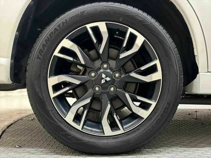 OUTLANDER PHEV