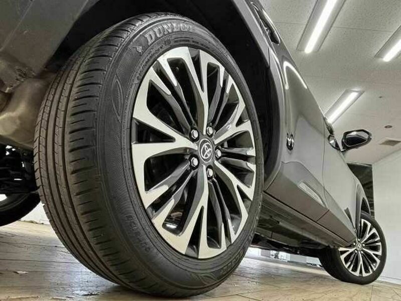 YARIS CROSS