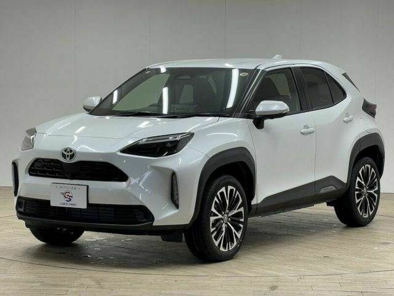 YARIS CROSS-14