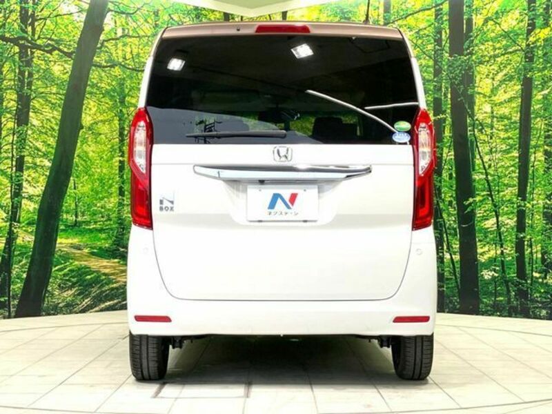 N BOX