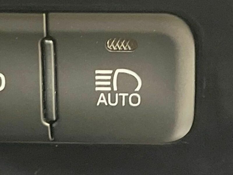 PRIUS-4